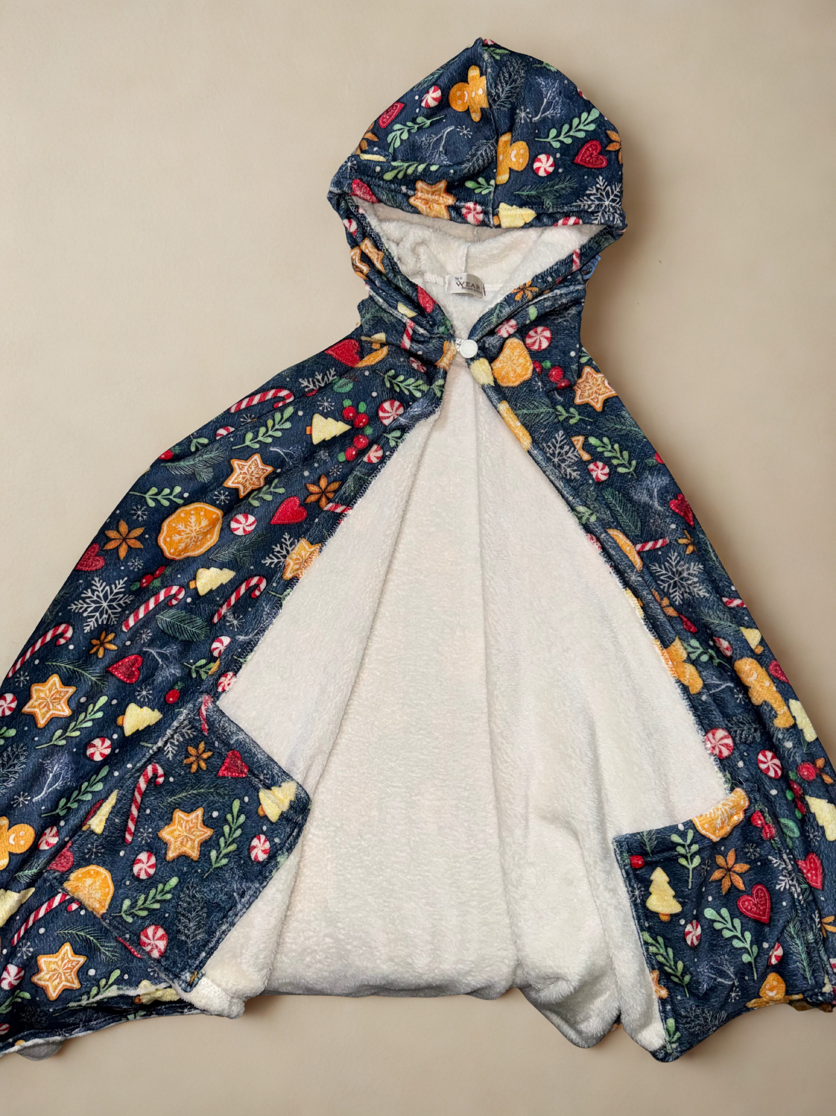 Winter Joy Wearable blanket